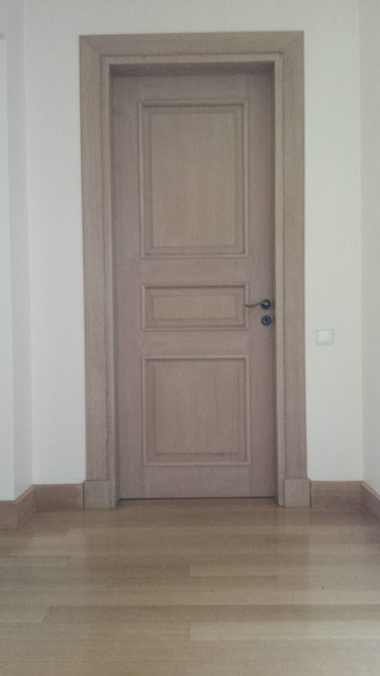 Πόρτα από Δρύς Μασίφ σε μονοκατοικία στην Κηφισιά - Έργα Αντωνόπουλος
