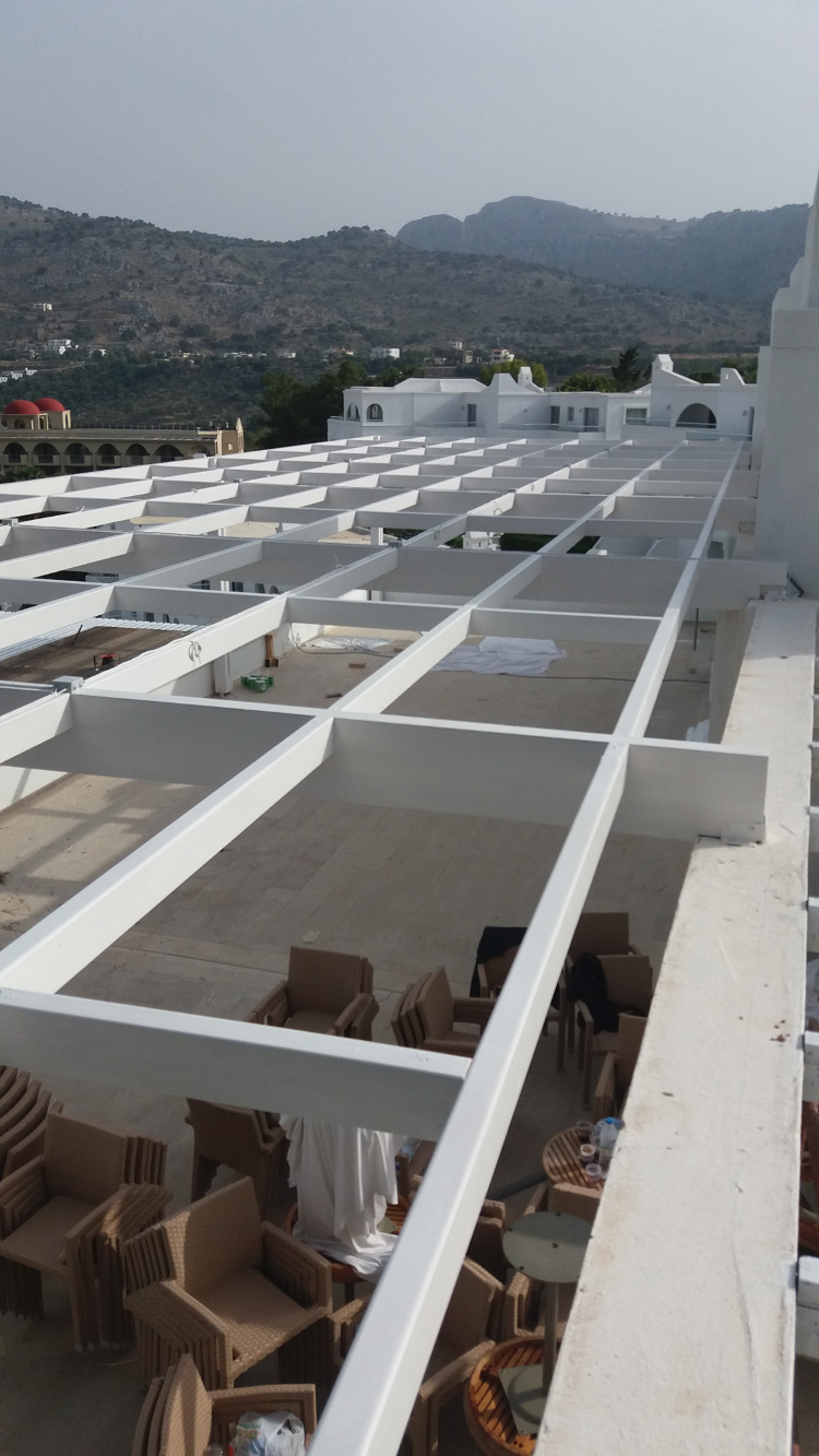 Σύνθετη ξυλεία Ελάτης σε ξενοδοχειακή μονάδα στην Κρήτη - Έργα Αντωνόπουλος